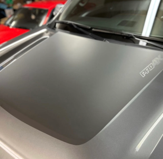 PRO4X cut-out - 2017 to 2021 Nissan Titan Hood Graphic Blackout